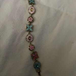 Charming Floral Bracelet with Pink and Blue Accents